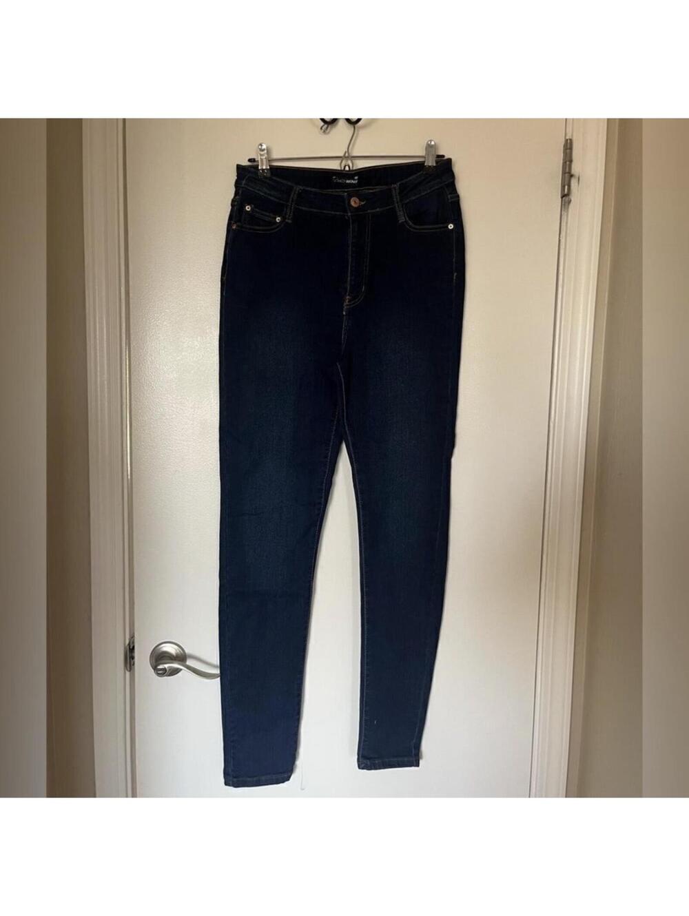 Fashion Nova skinny jeans